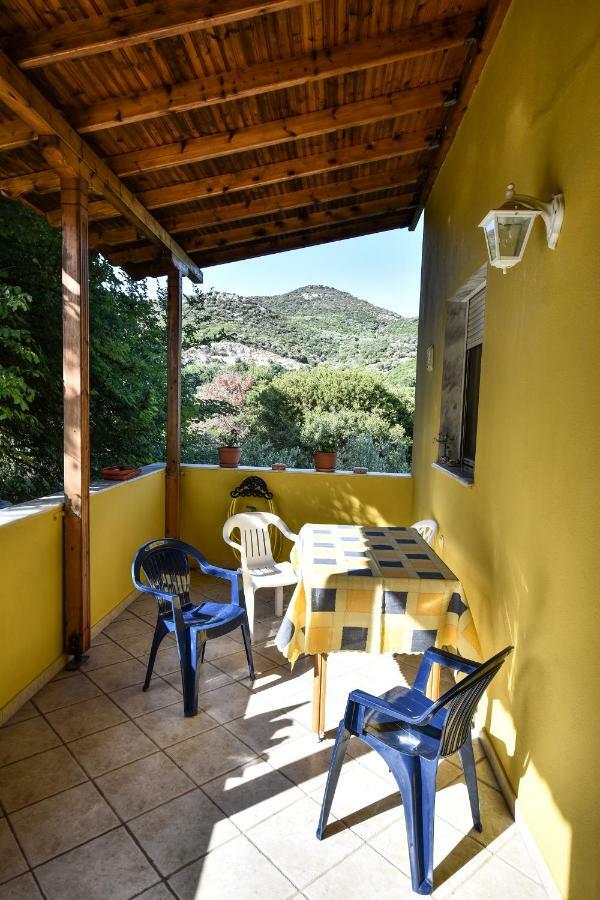 Martha'S Villa Nea Iraklitsa 外观 照片