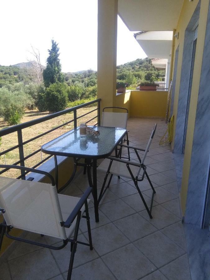 Martha'S Villa Nea Iraklitsa 外观 照片