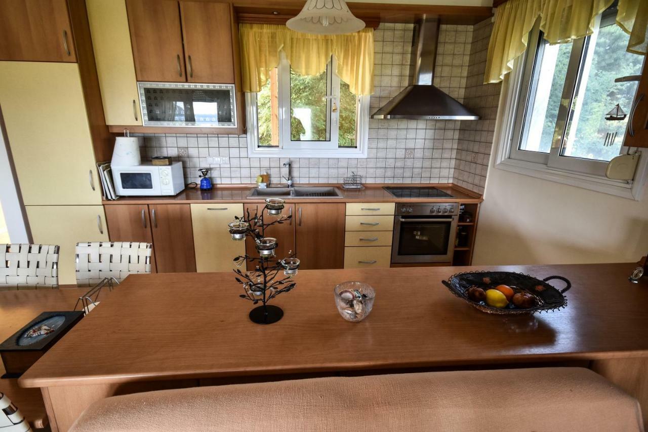 Martha'S Villa Nea Iraklitsa 外观 照片